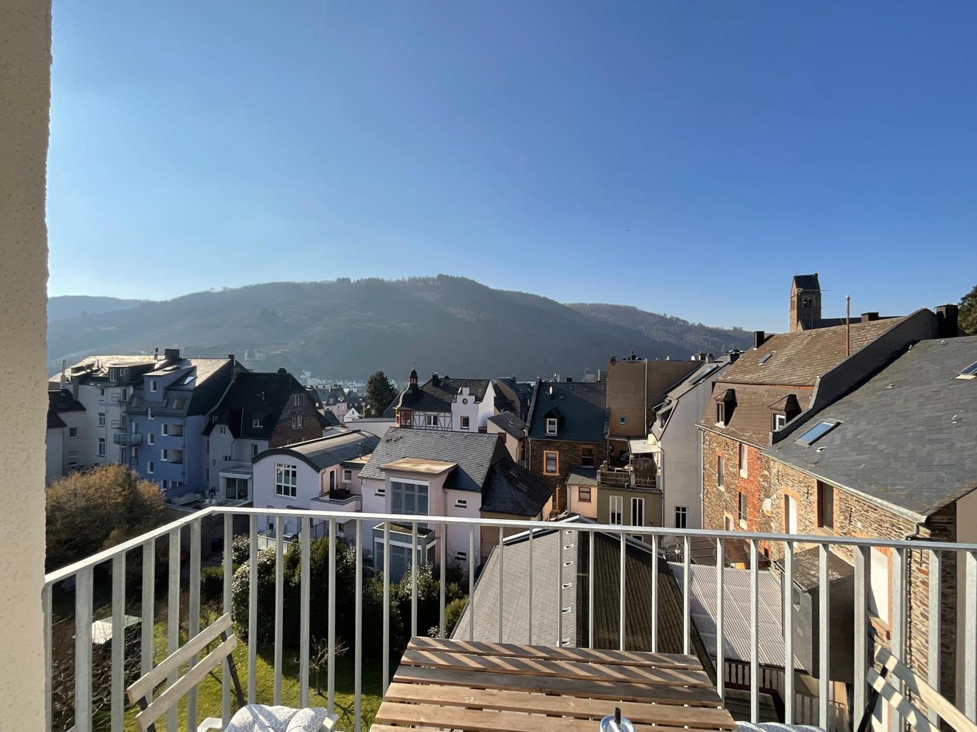 Modernes Apartement Mit Balkon In Toplage! Traben-Trarbach Exterior foto
